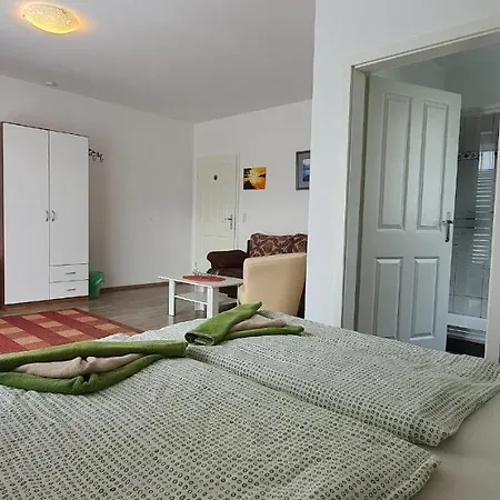 Lenz Guest house